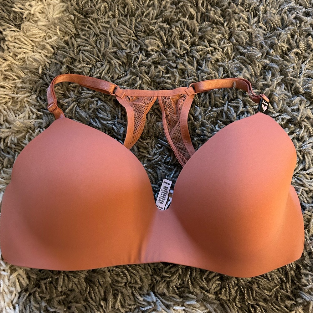 Victoria Secret RazorBack 36D Bra- NWT